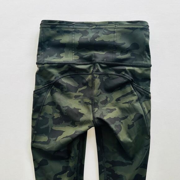 Lululemon Fast & Free Tight Size 2 Incognito Camo Multi Gator Green Run Gym - Picture 6 of 7